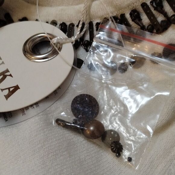 NWT Yuka Beaded Boho Knit Top Ivory Sz S Blouse Embellished Shirt - Picture 13 of 13